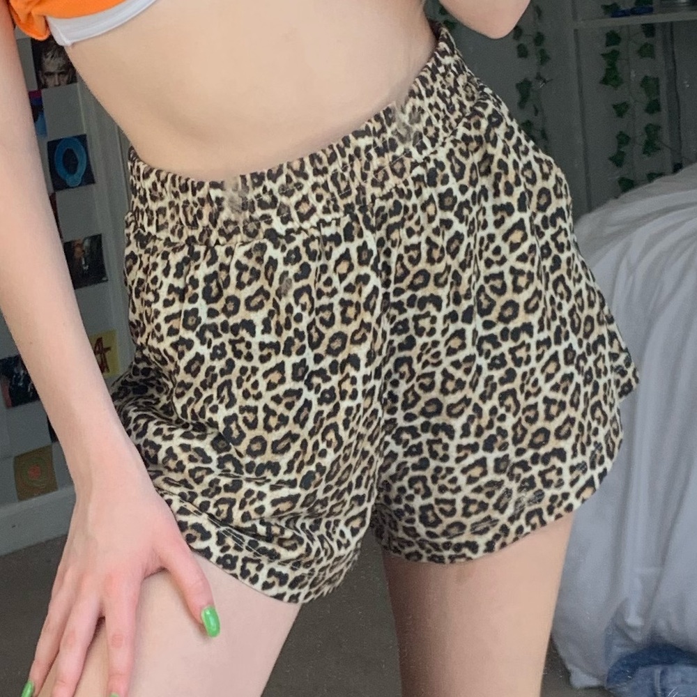 lose cheetah print shorts